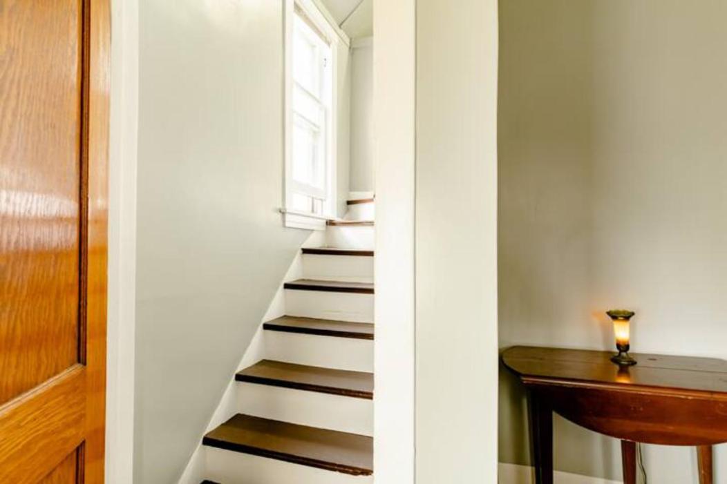 The Avondale Attic Apartment Chicago Bagian luar foto
