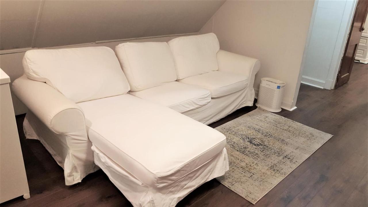 The Avondale Attic Apartment Chicago Bagian luar foto