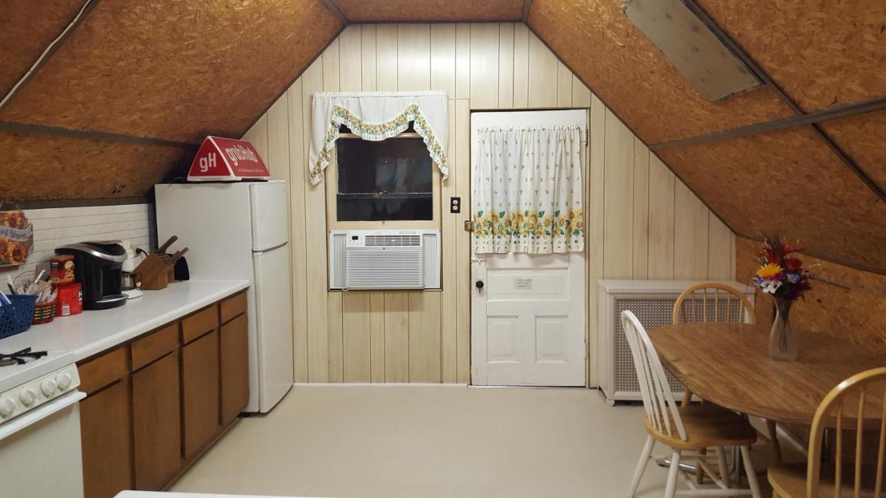 The Avondale Attic Apartment Chicago Bagian luar foto