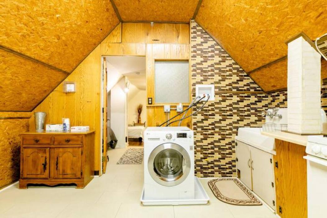 The Avondale Attic Apartment Chicago Bagian luar foto