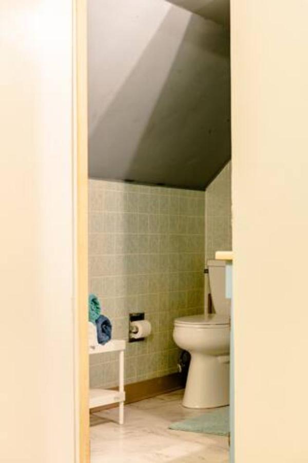 The Avondale Attic Apartment Chicago Bagian luar foto